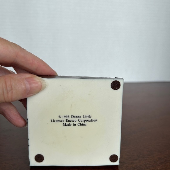 Calico Kitten In Sandbox Donna Little Kitt'in Littles by Enesco Figurine 1998 - Picture 7 of 8